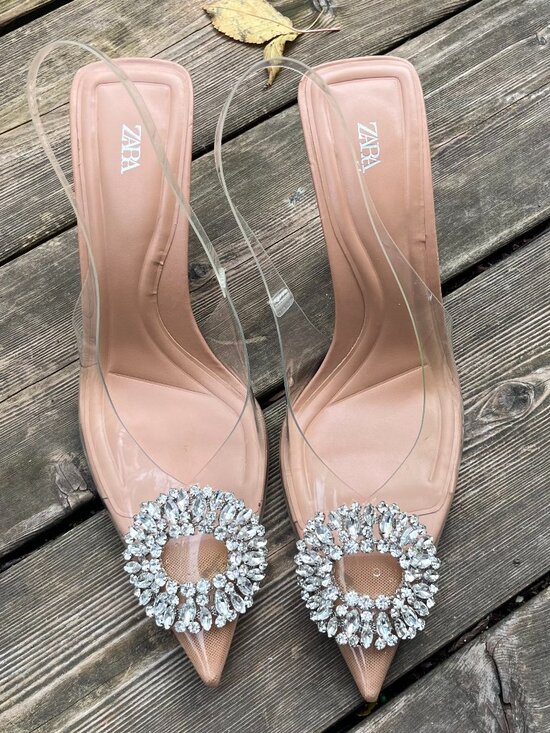 Zara Clear Vinyl Pumps with Crystal Brooch - Picture 2 of 5